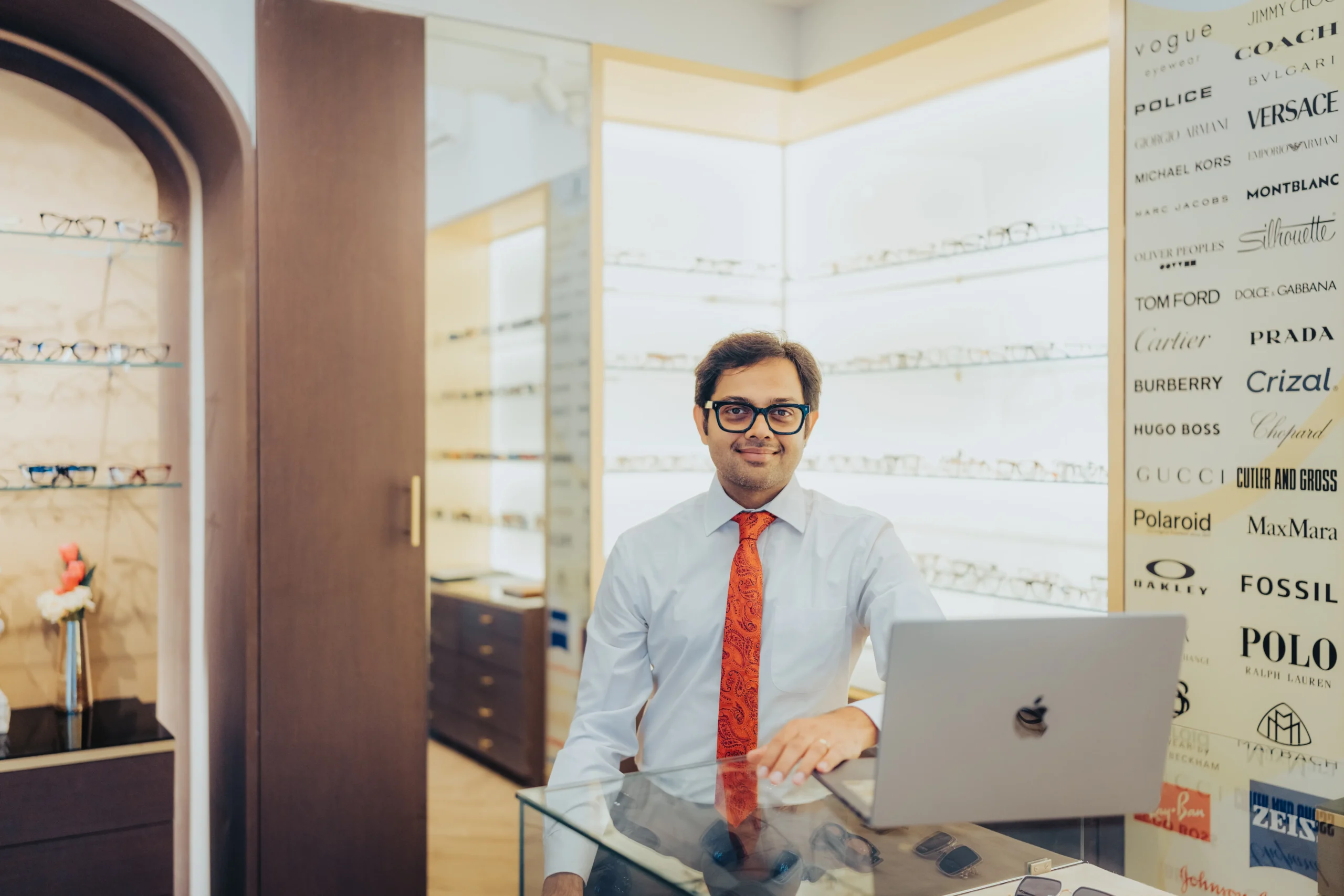 Cyx00640 Scaled - Turakhia Optician